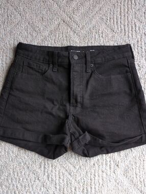 NWOT Old Navy High Waisted OG Cuffed Black Jean Shorts
